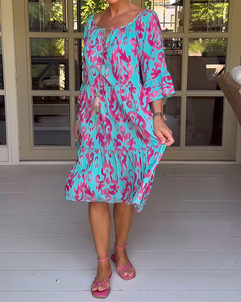 Sukienka Marisela – Stylowy nadruk, komfort przez cały dzień