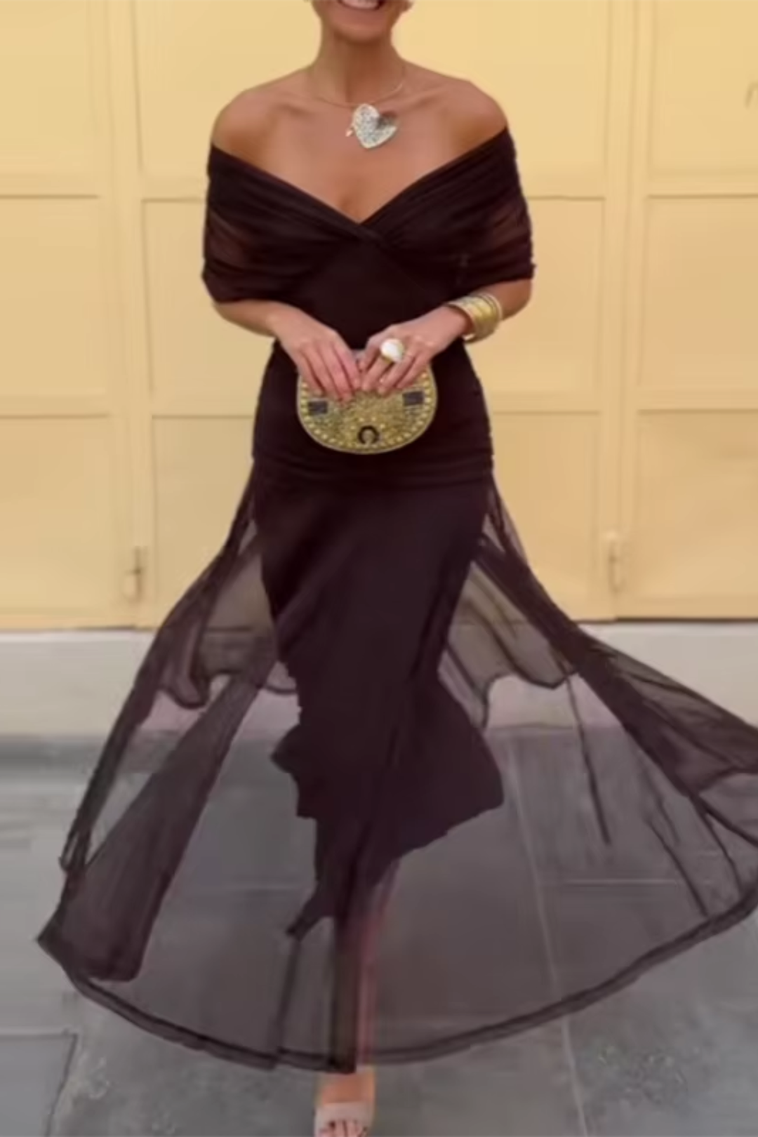 Louise | Elegancka Sukienka Wieczorowa z Dekoltem V