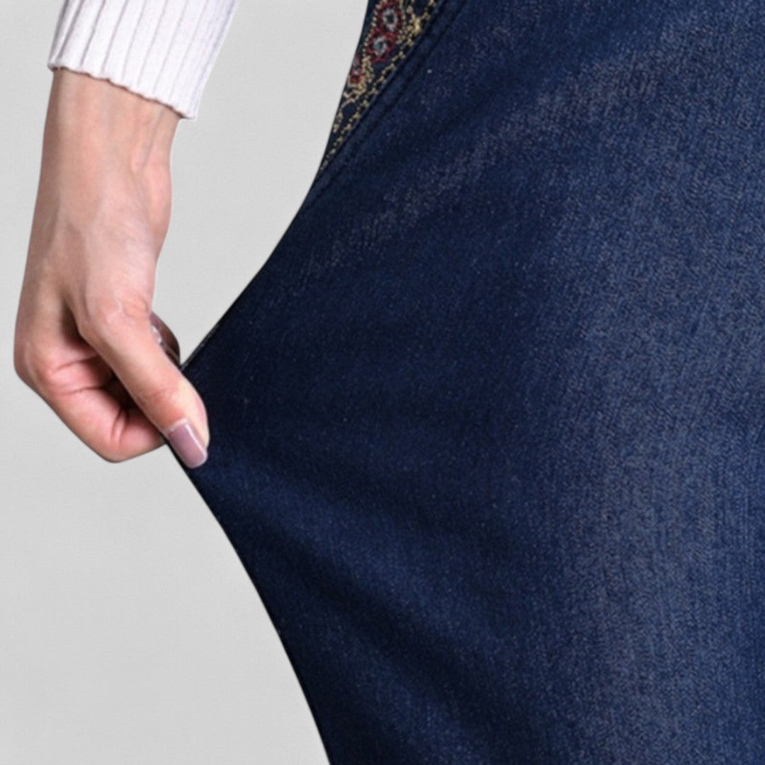 Elastyczne jeansy Śnieżka – komfort i styl